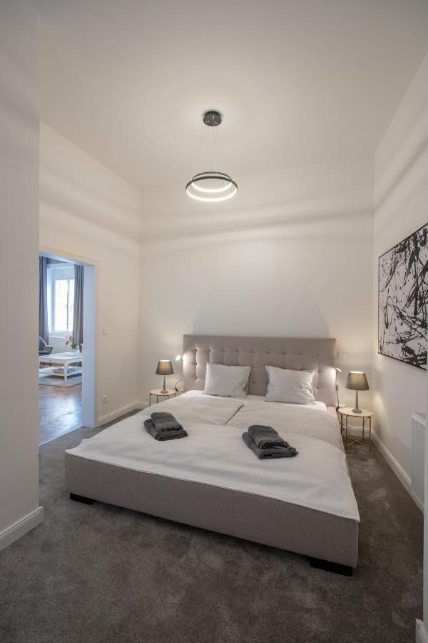 El Gusto Homes Town 索普隆 外观 照片