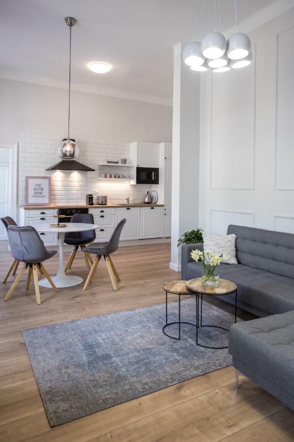 El Gusto Homes Town 索普隆 外观 照片