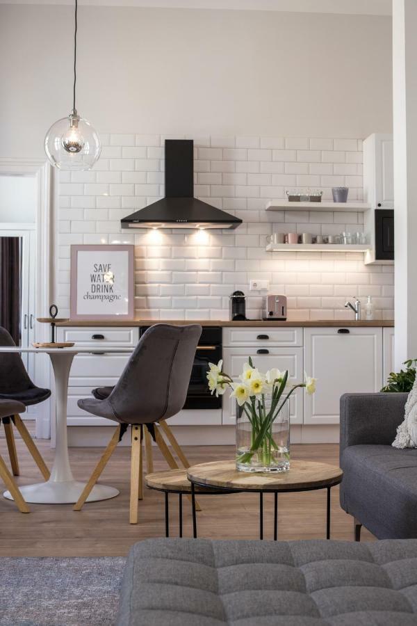 El Gusto Homes Town 索普隆 外观 照片